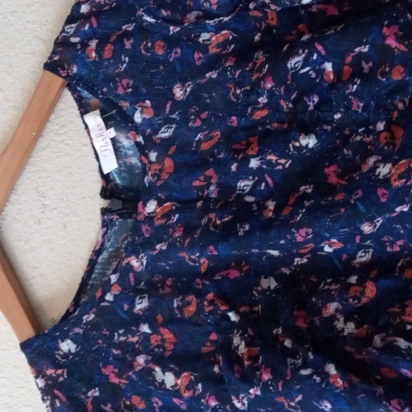 Parker Ruched Dress - Picture 3 of 7